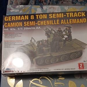 German 8 Ton Semi-Track Model Kit